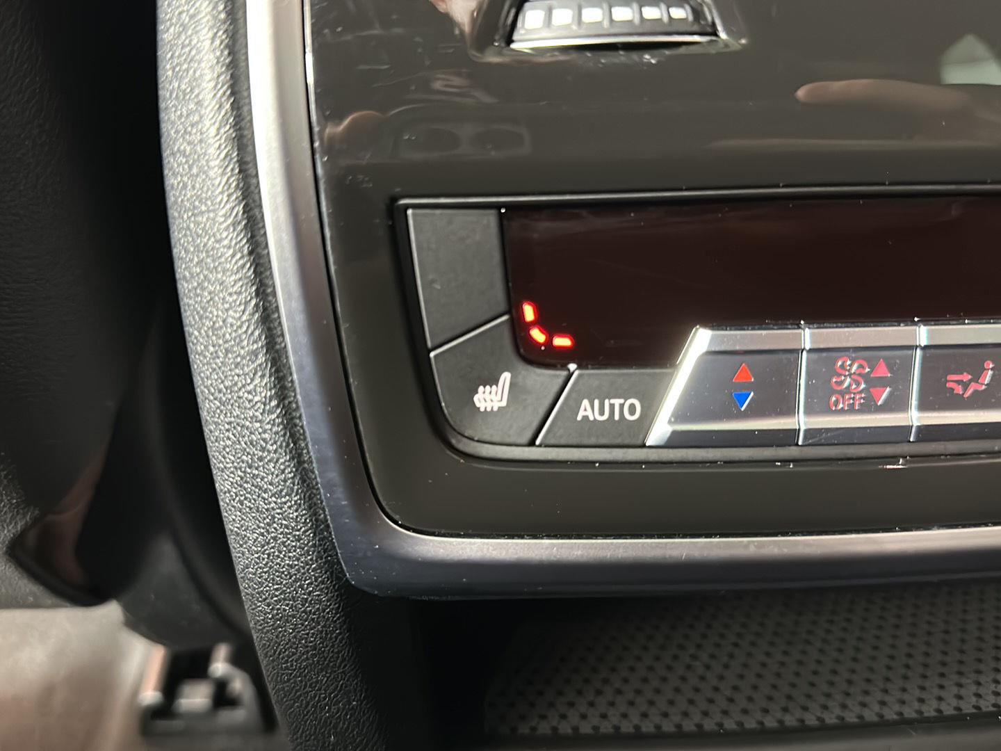 Used 2022 Mineral White Metallic BMW xDrive40i image 27