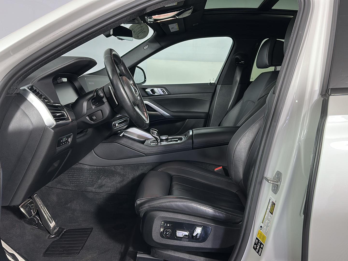 Used 2022 Mineral White Metallic BMW xDrive40i image 13