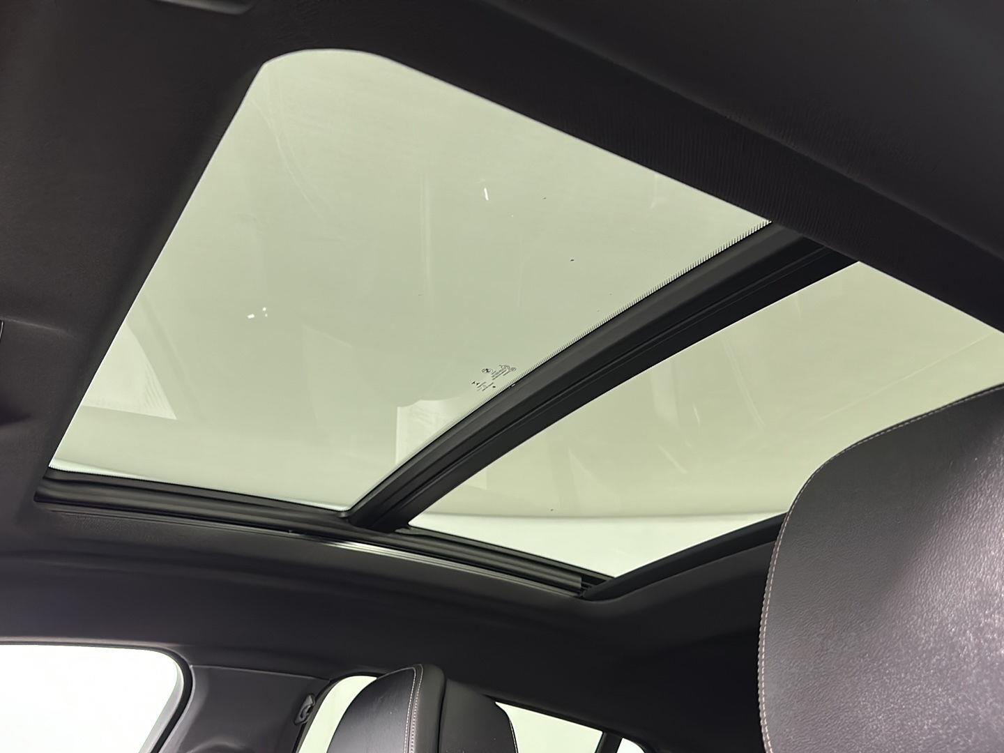 Used 2022 Mineral White Metallic BMW xDrive40i image 21