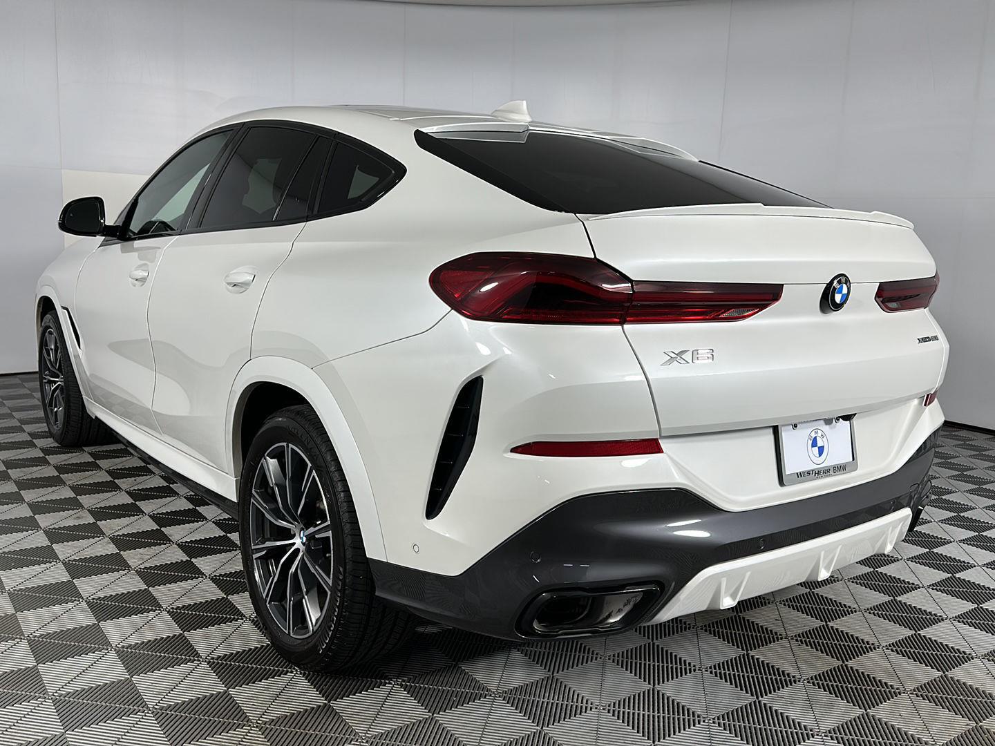 Used 2022 Mineral White Metallic BMW xDrive40i image 49