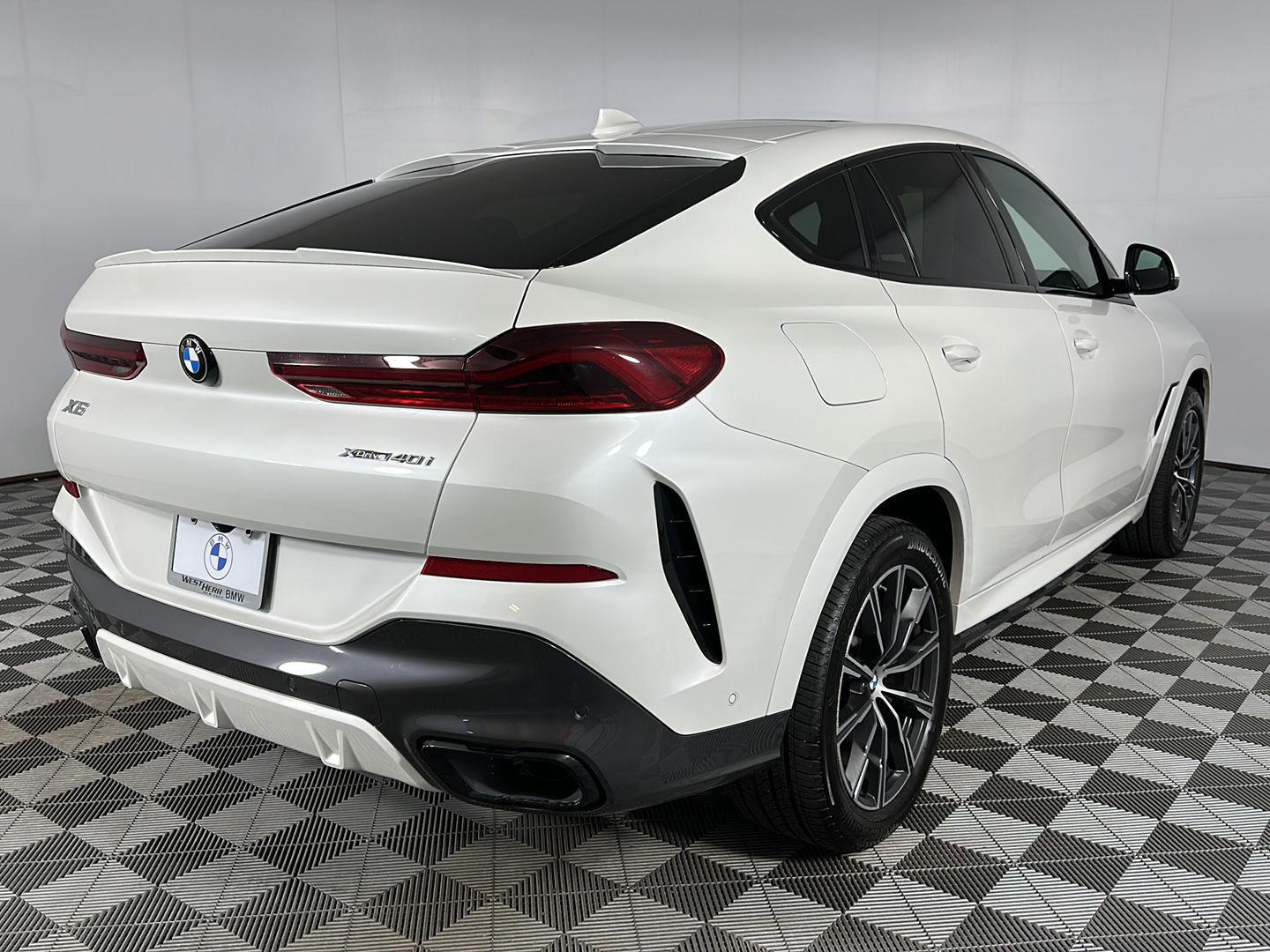 Used 2022 Mineral White Metallic BMW xDrive40i image 57
