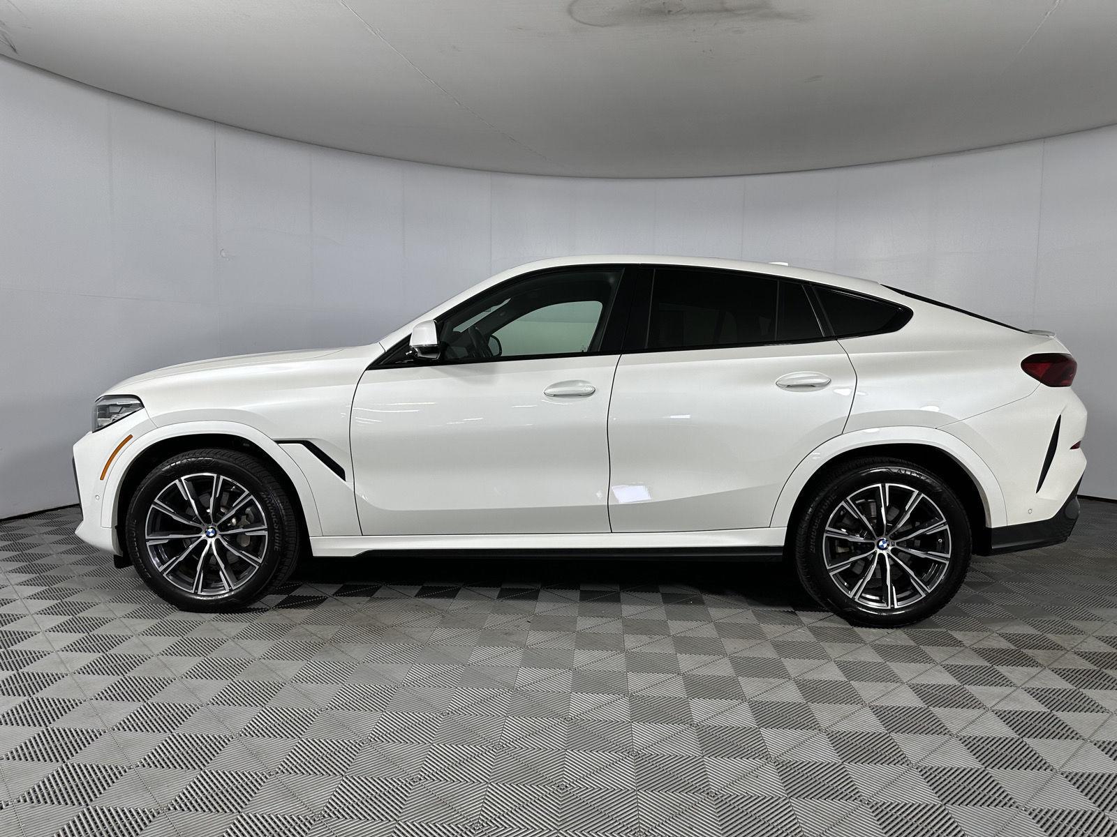 Used 2022 Mineral White Metallic BMW xDrive40i image 8