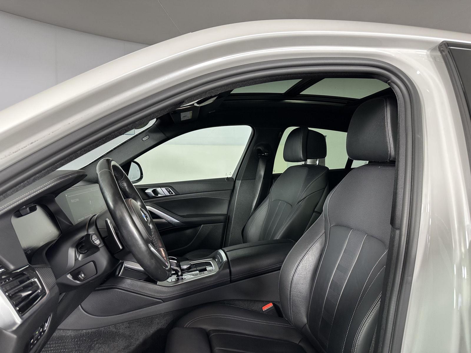 Used 2022 Mineral White Metallic BMW xDrive40i image 12