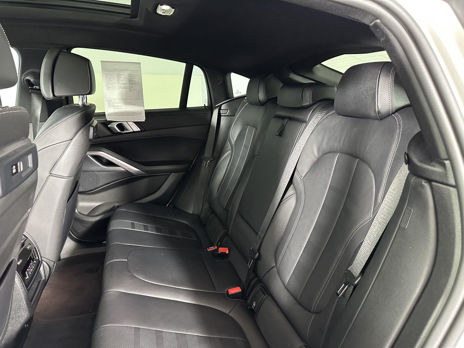 Used 2022 Mineral White Metallic BMW xDrive40i image 40