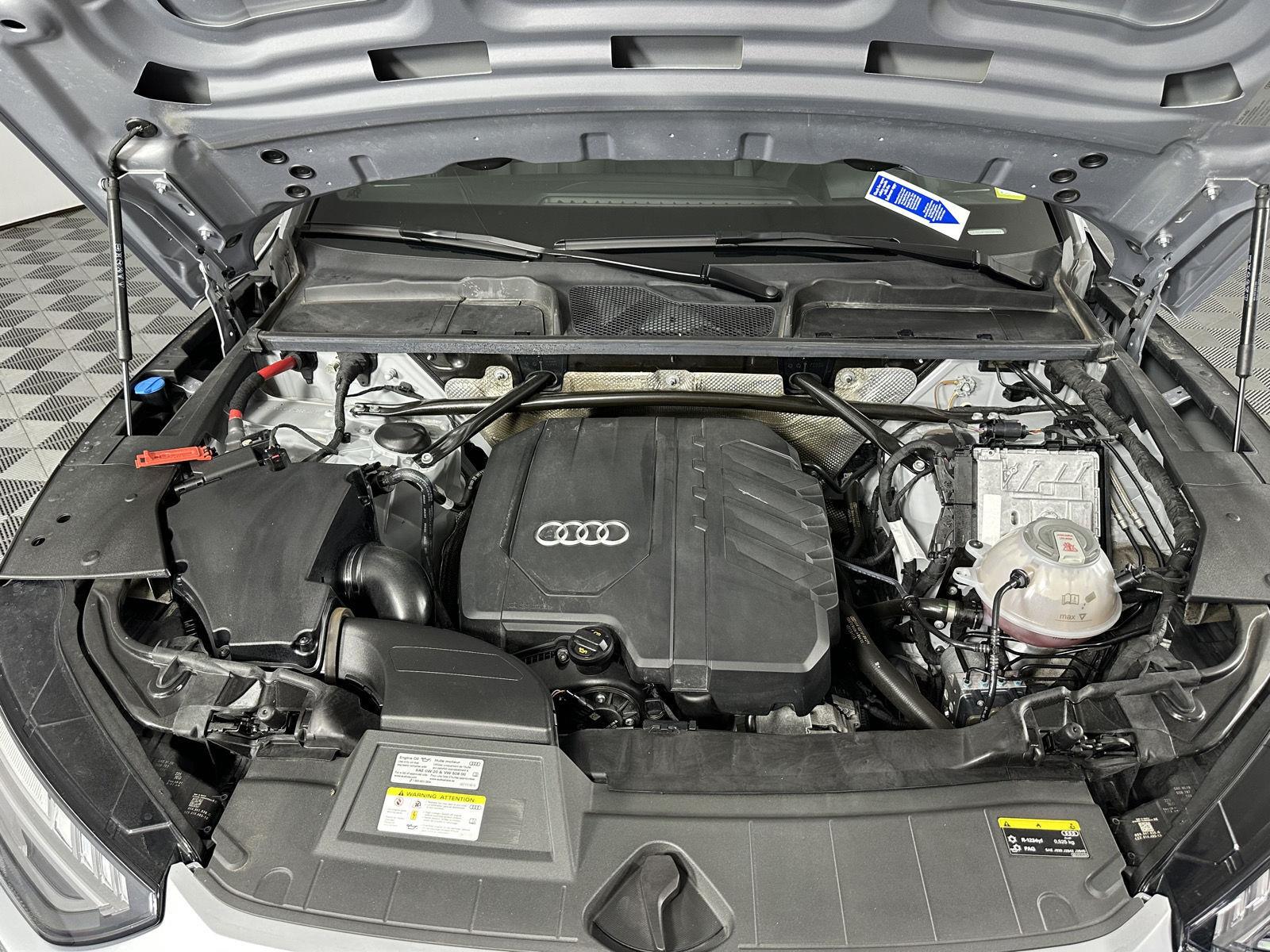 Used 2022 Florett Silver Metallic Audi S line Prestige image 4