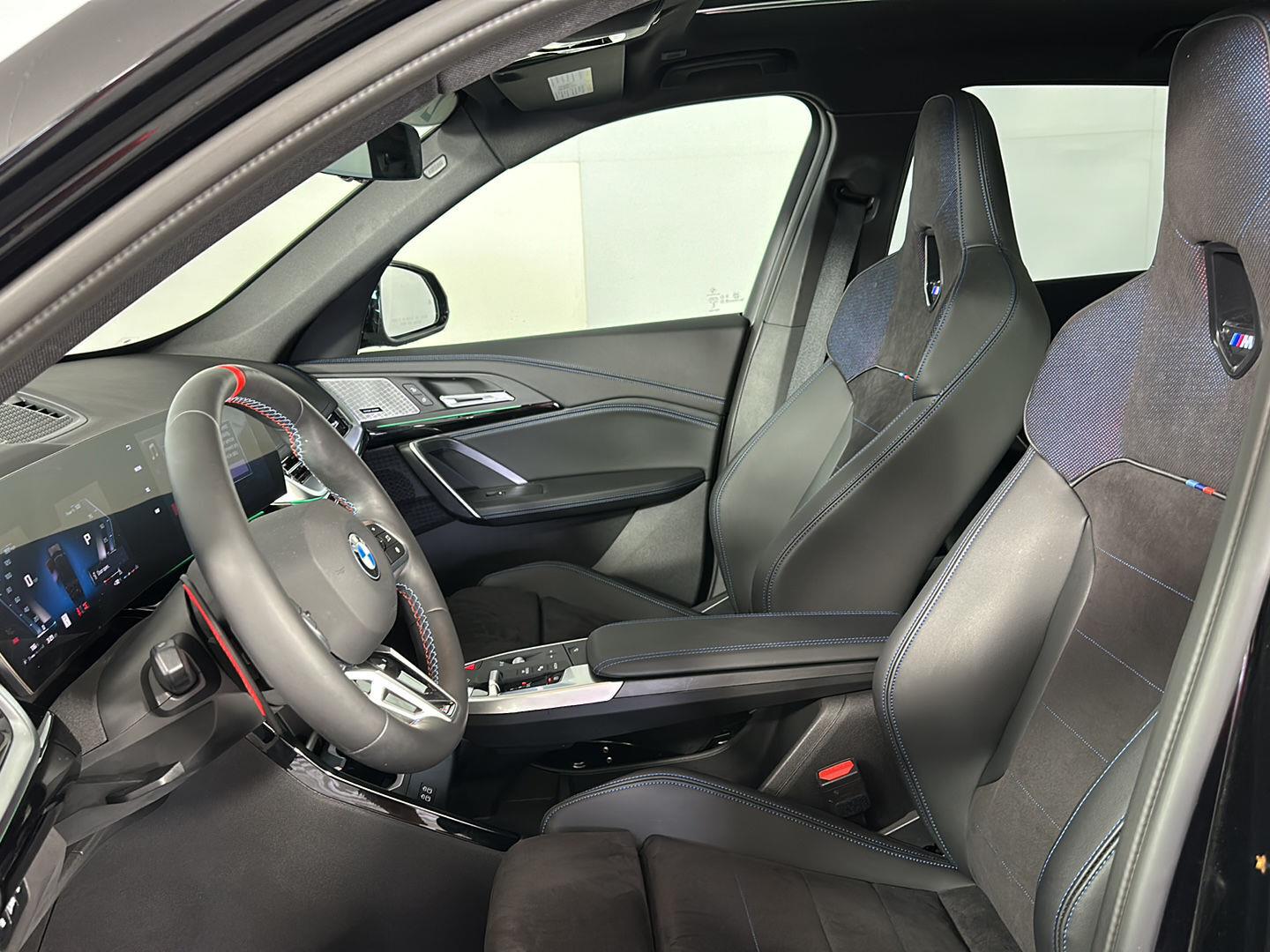 Used 2025 Black Sapphire Metallic BMW M35i image 6