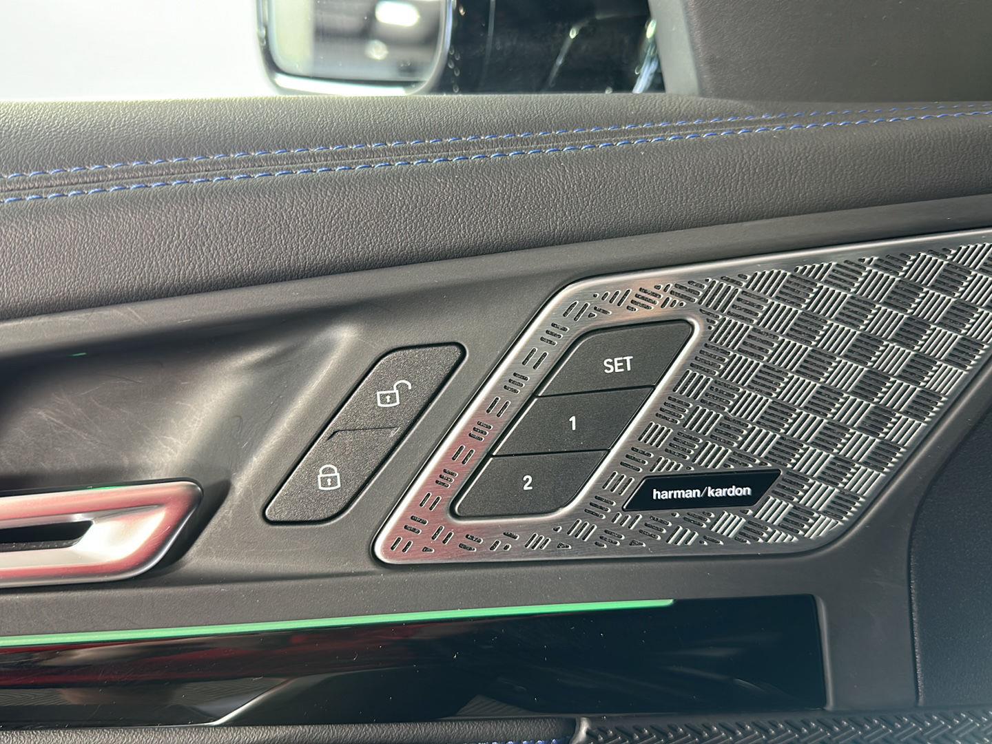 Used 2025 Black Sapphire Metallic BMW M35i image 8