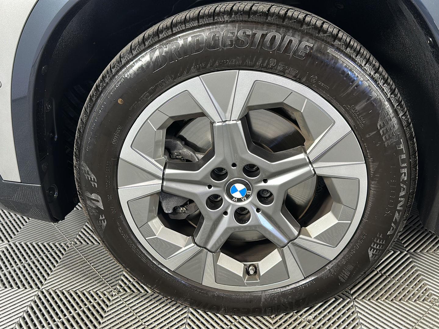 Certified Used 2023 Space Silver Metallic BMW xDrive28i image 8