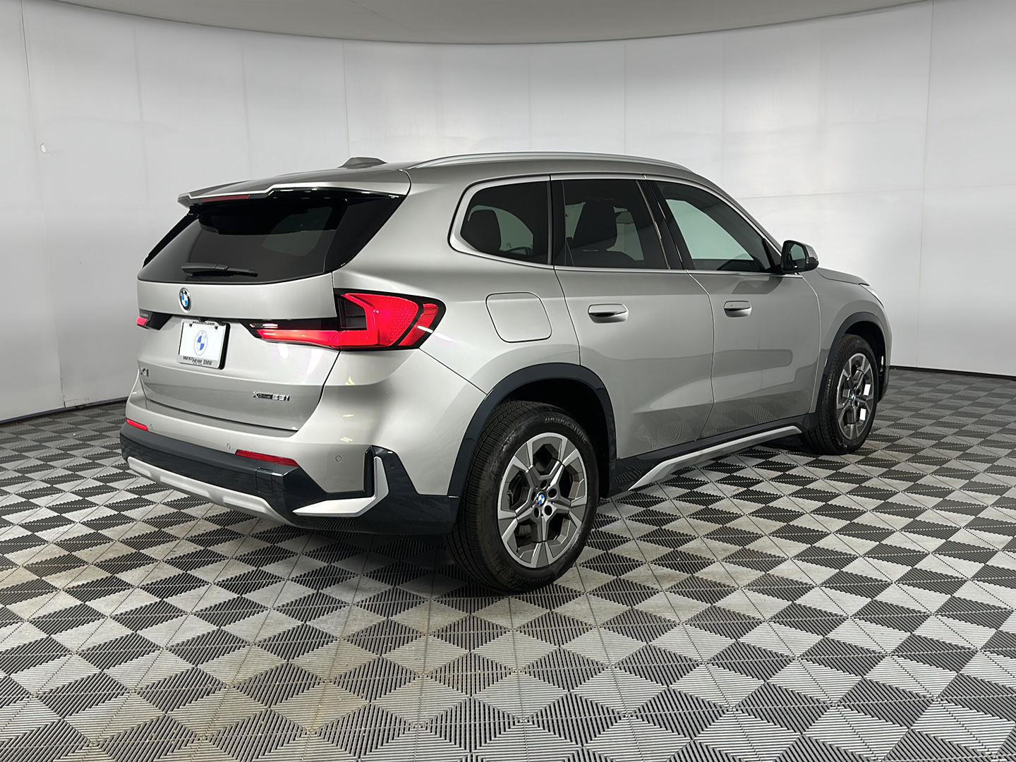 Certified Used 2023 Space Silver Metallic BMW xDrive28i image 29