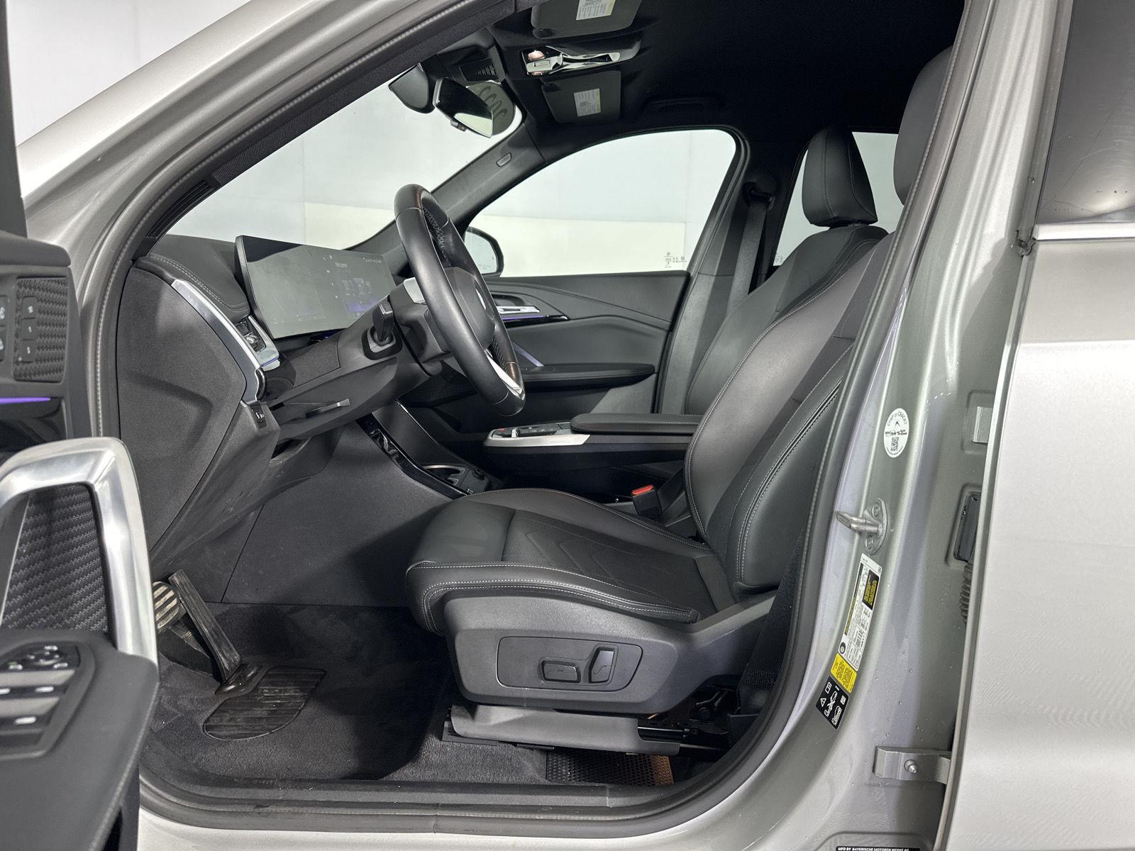 Certified Used 2023 Space Silver Metallic BMW xDrive28i image 7