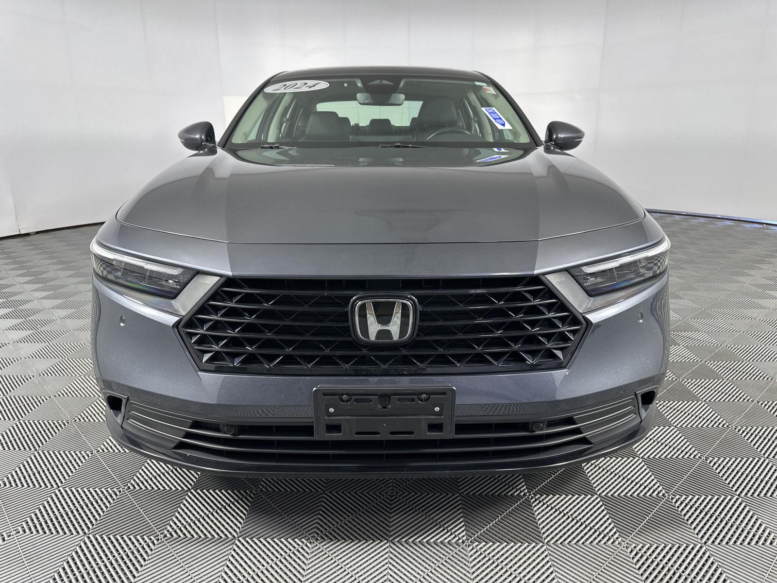 Used 2024 Meteorite Gray Metallic Honda EX-L image 2