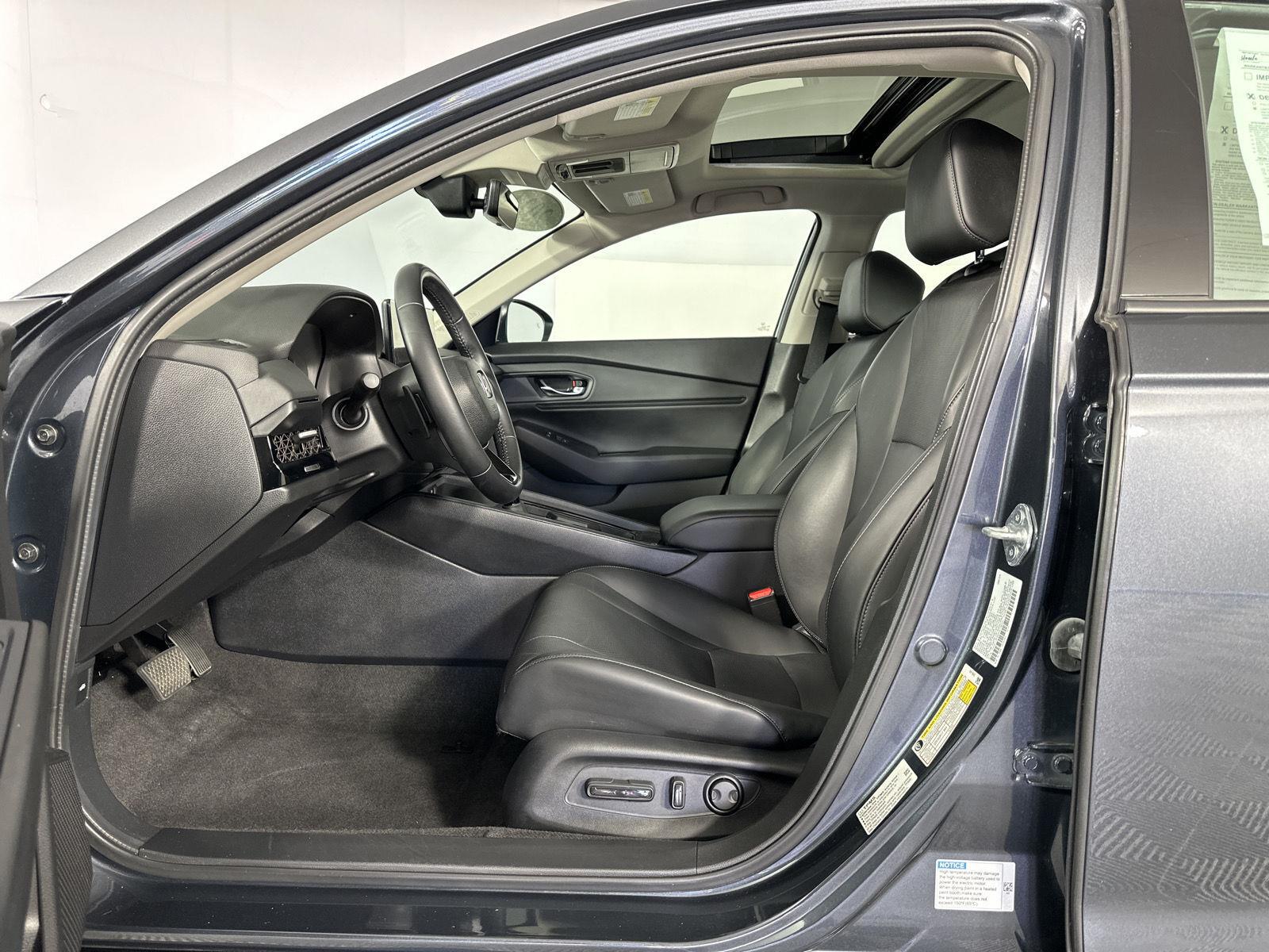 Used 2024 Meteorite Gray Metallic Honda EX-L image 7