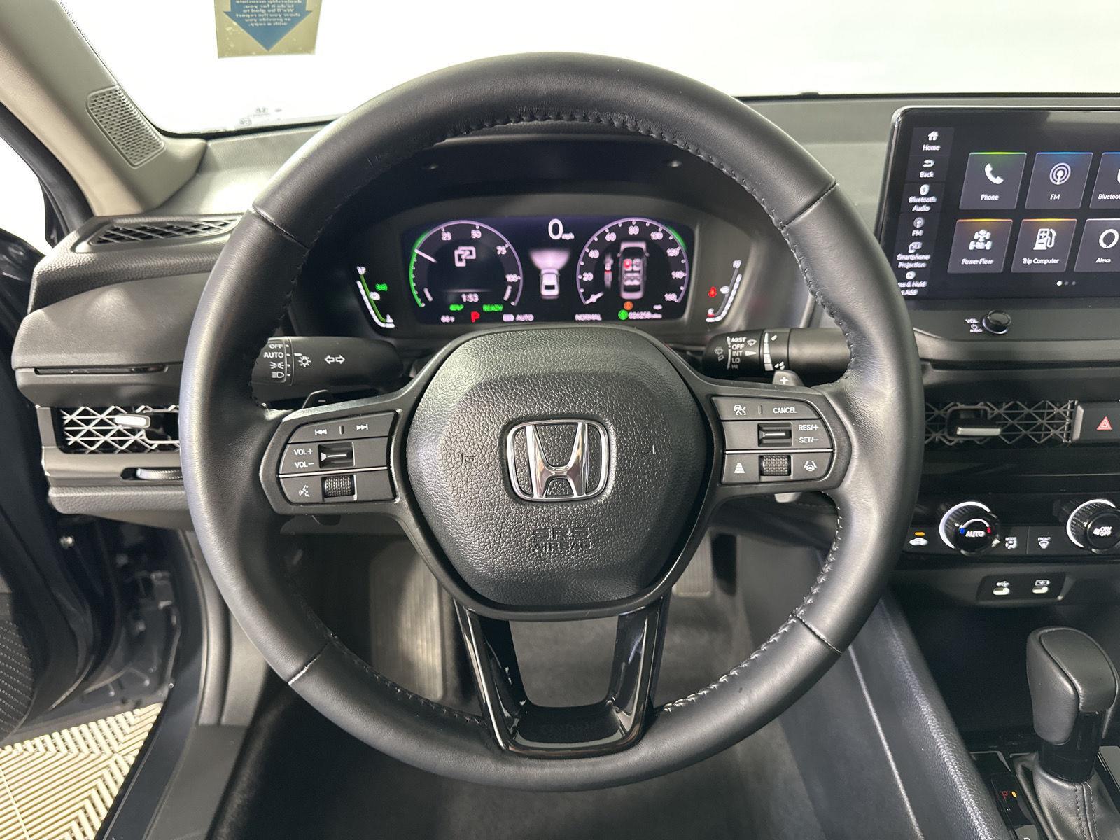Used 2024 Meteorite Gray Metallic Honda EX-L image 12