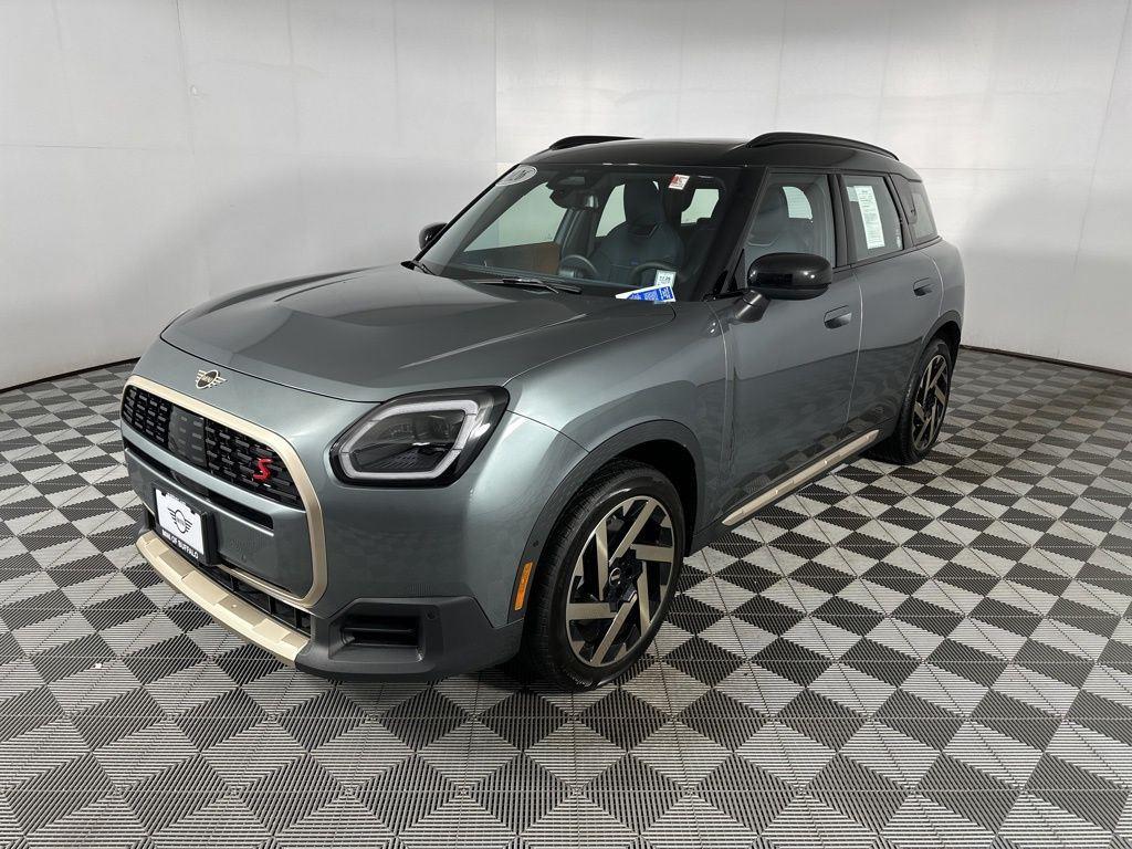 New 2026 Smokey Green Metallic MINI S Signature Plus image 5