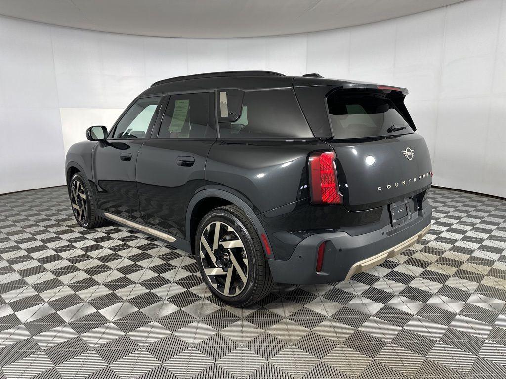 Certified Used 2025 Midnight Black MINI Iconic image 21