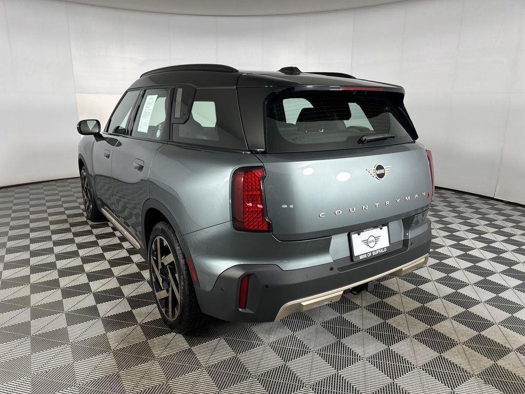 New 2026 Smokey Green Metallic MINI S Signature Plus image 23