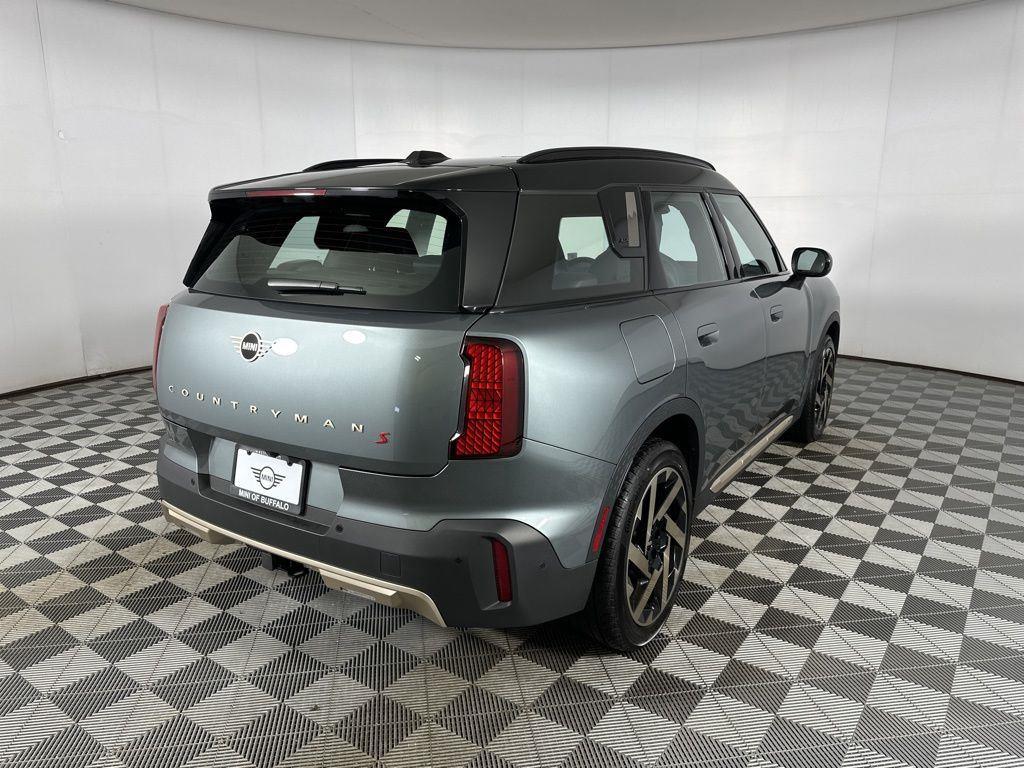 New 2026 Smokey Green Metallic MINI S Signature Plus image 27