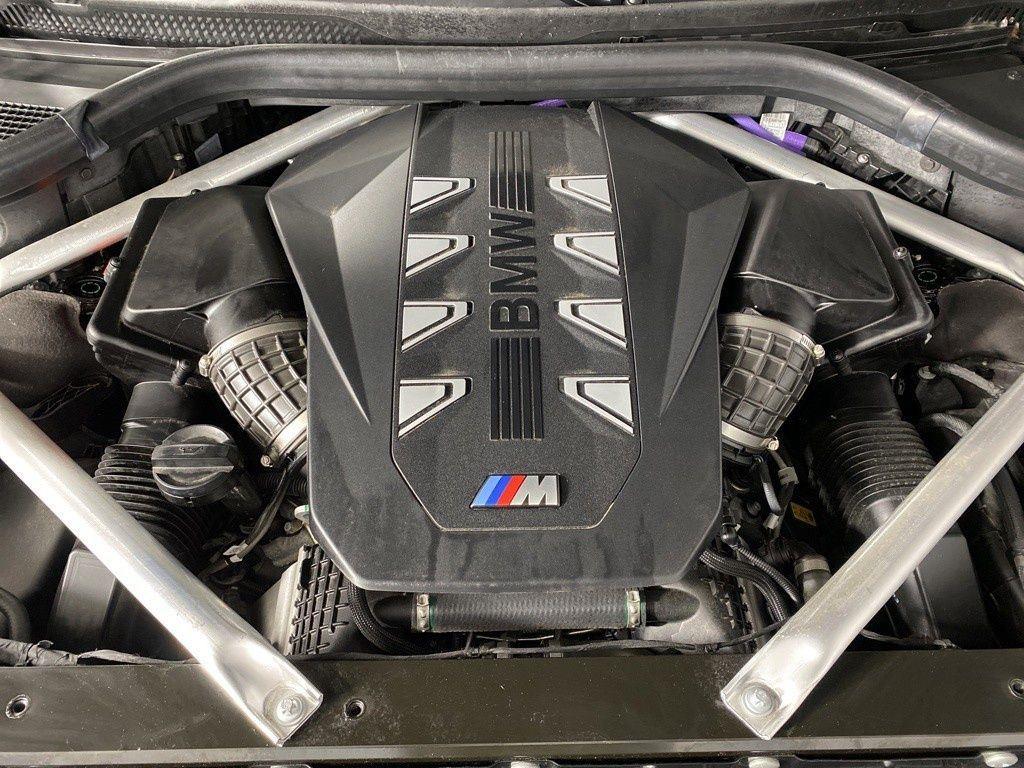 Certified Used 2025 Black Sapphire Metallic BMW M60i image 36