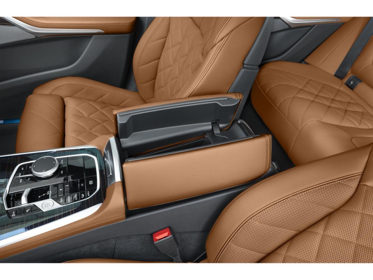 New 2026 Alpine White BMW xDrive40i image 7