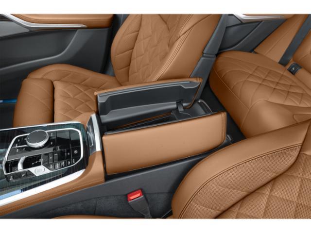 New 2026 Alpine White BMW xDrive40i image 9