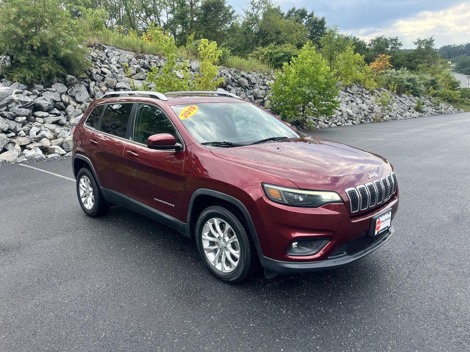  2019 Jeep Cherokee Latitude FWD   