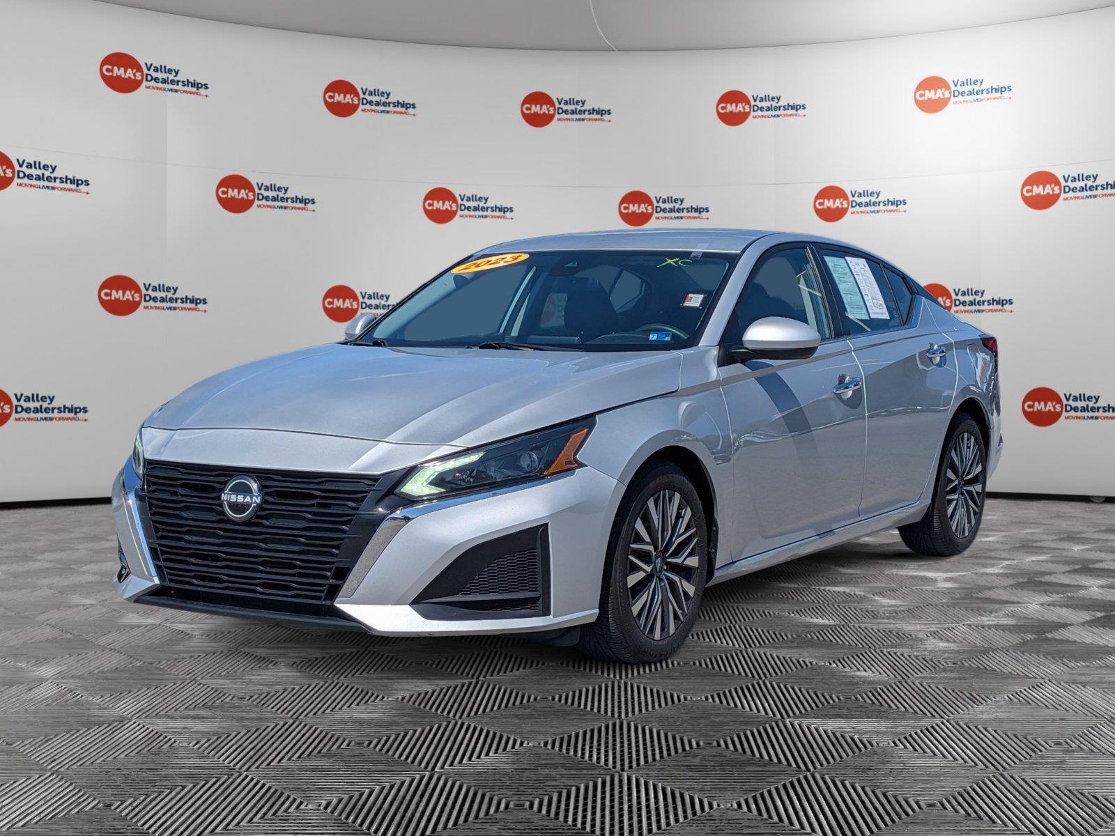 Brilliant Silver Metallic 2023 Nissan Altima Sedan Front-Wheel Drive Continuously Variable Transmission