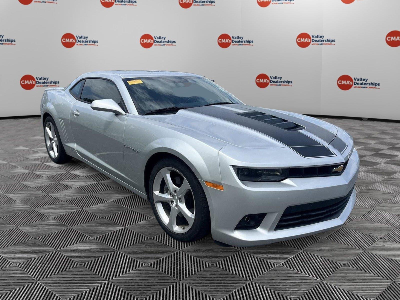 Silver Ice Metallic 2015 Chevrolet Camaro Coupe Rear-Wheel Drive 6-Speed Manual