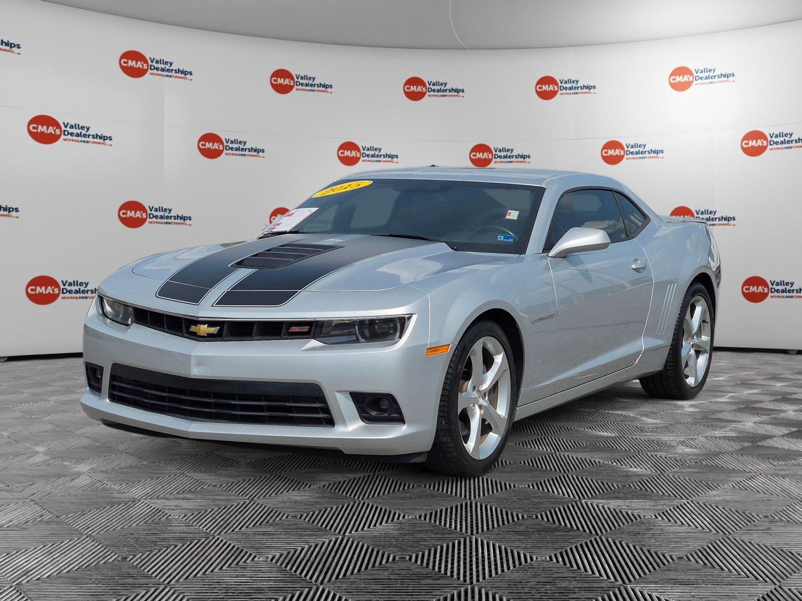 Silver Ice Metallic 2015 Chevrolet Camaro Coupe Rear-Wheel Drive 6-Speed Manual