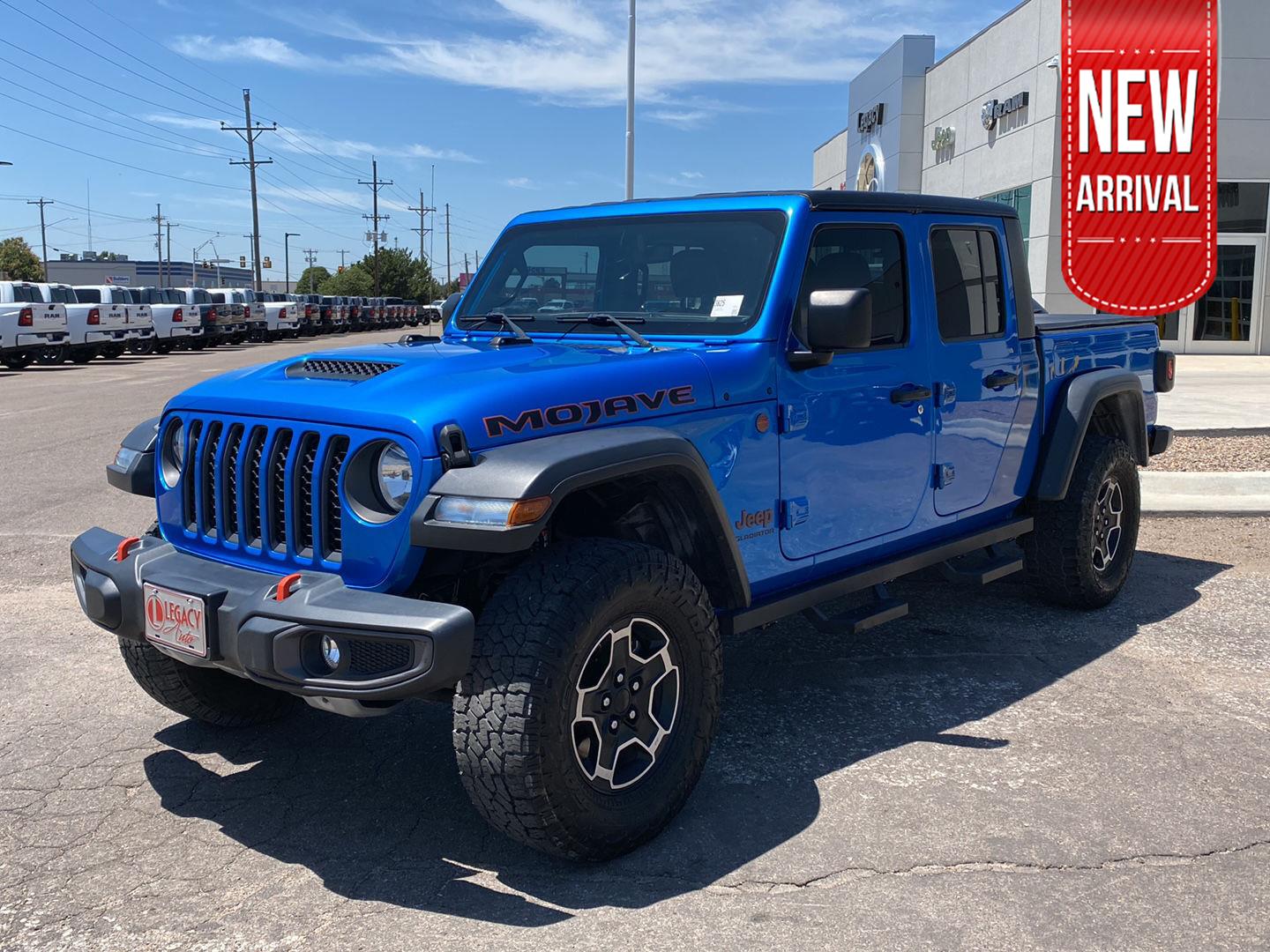 Hydro Blue Pearlcoat 2022 Jeep Gladiator Pickup Truck Four-Wheel Drive 8-Speed Automatic