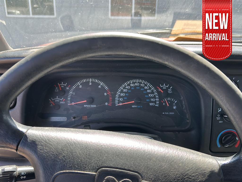 Red 1998 Dodge Dakota Club Cab RWD Pickup Truck Rear-Wheel Drive