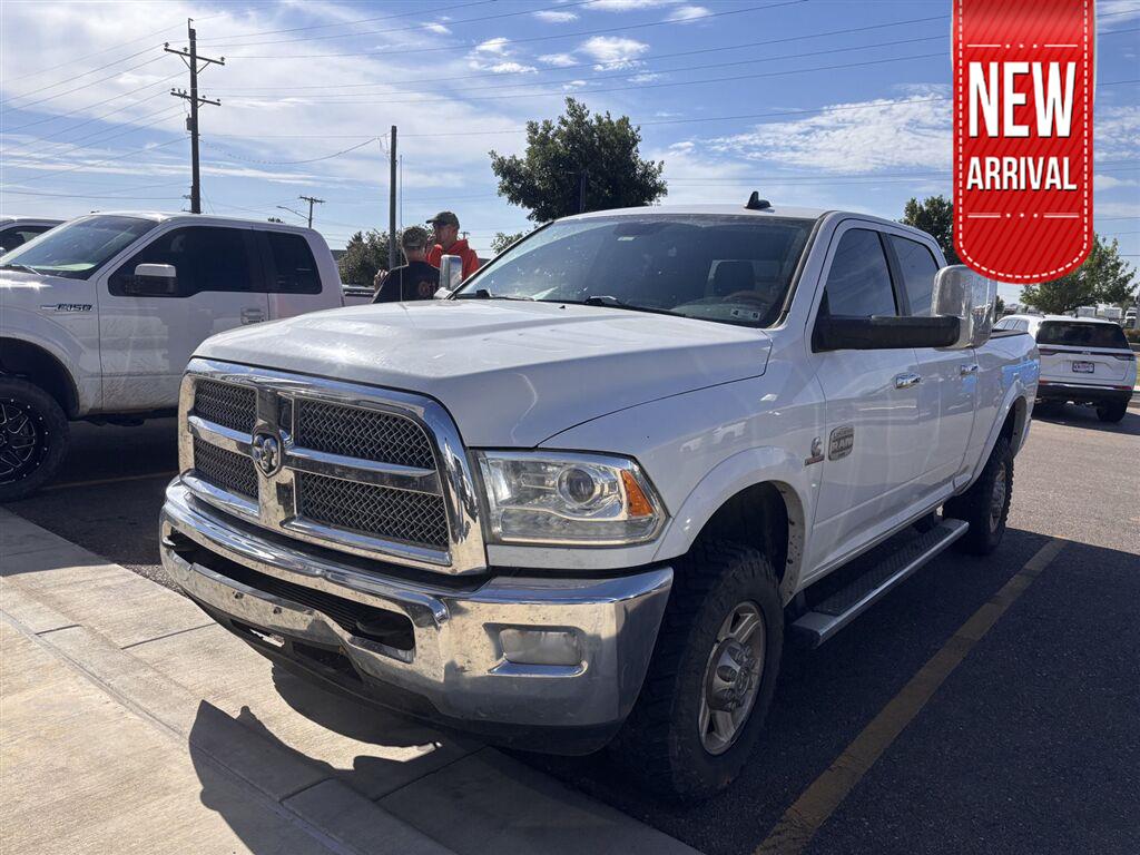 Bright White 2013 RAM 2500 Pickup Truck Four-Wheel Drive 6-Speed Automatic Overdrive