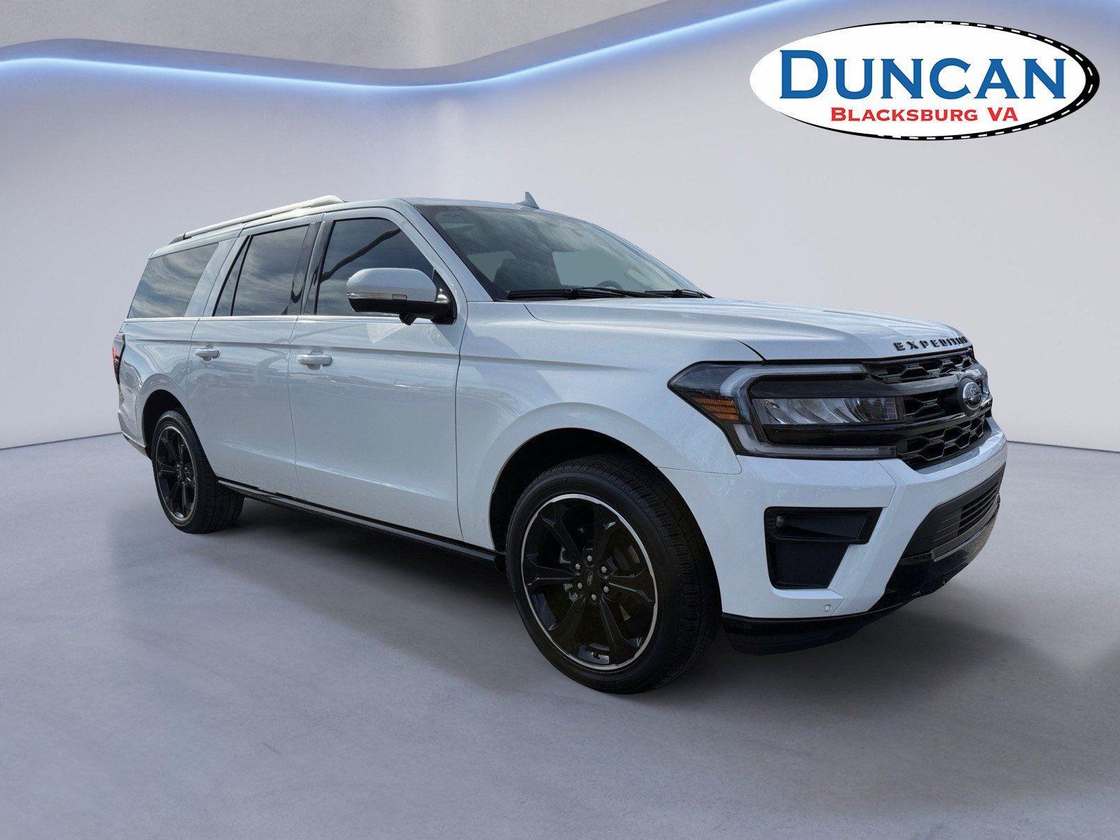 Star White Metallic Tri-Coat 2024 Ford Expedition MAX Limited 4WD SUV / Crossover Four-Wheel Drive Automatic