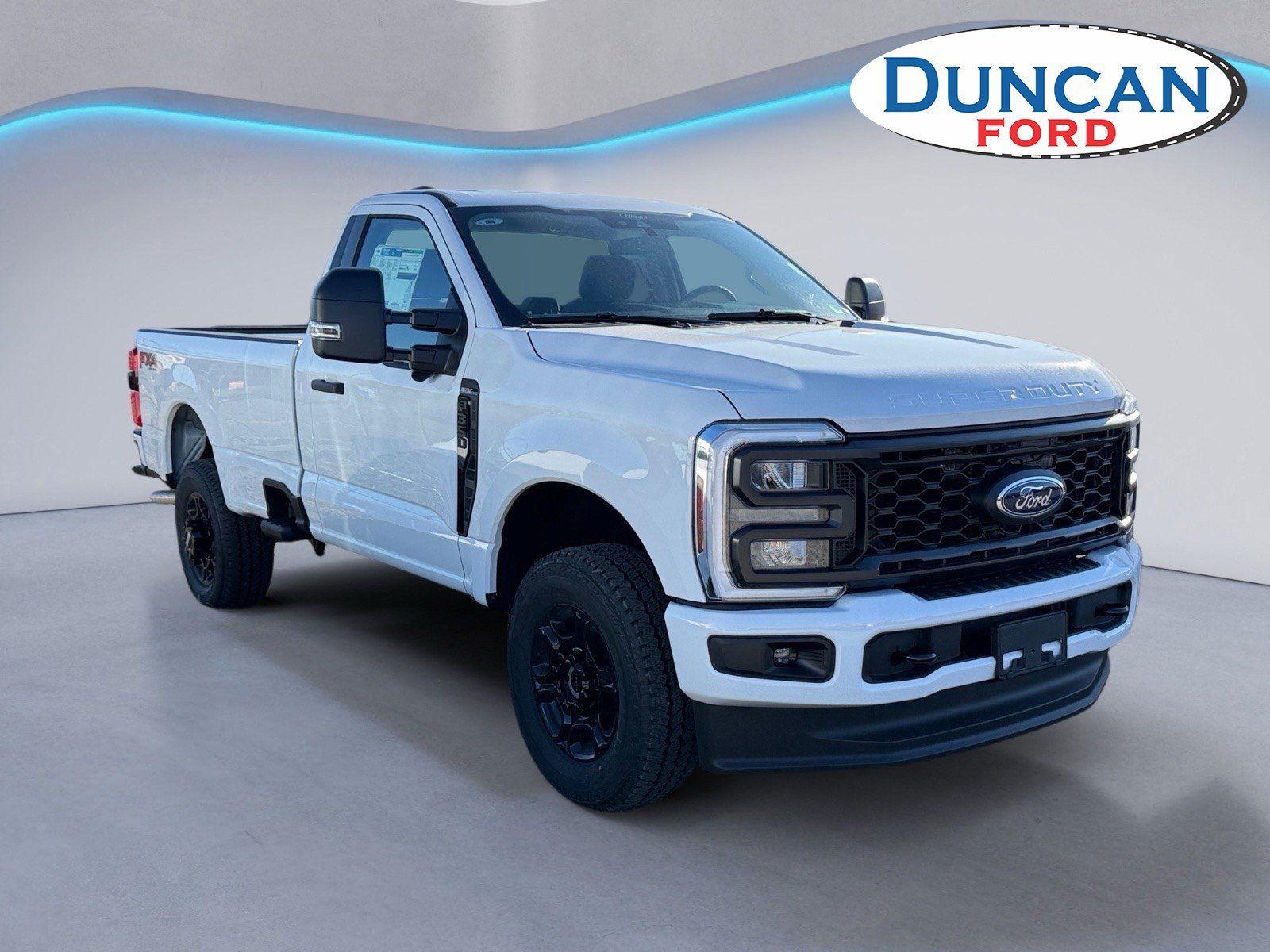 Oxford White 2026 Ford F-350 Super Duty XL Regular Cab LB 4WD Pickup Truck Four-Wheel Drive Automatic