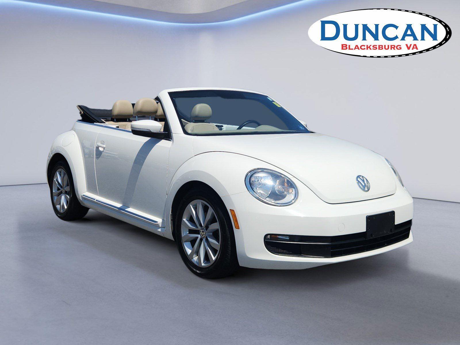 2013 Volkswagen Beetle 2.5L Convertible with Sound and Navigation