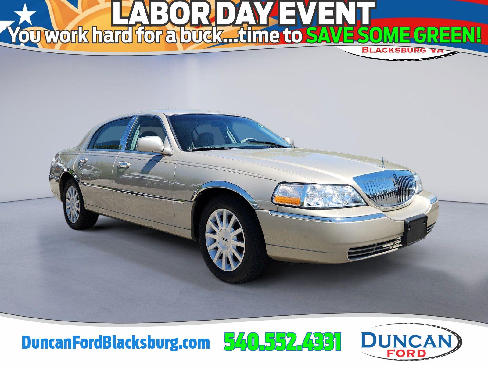 2007 Lincoln Town Car Signature