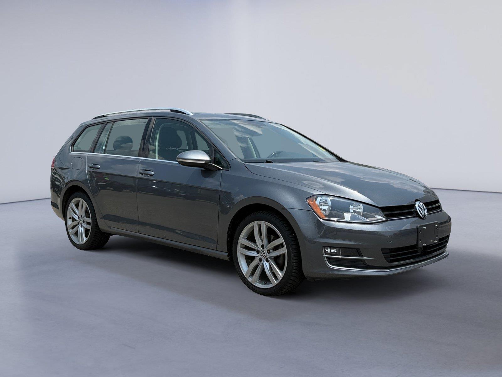 Gray 2017 Volkswagen Golf SportWagen Wagon  