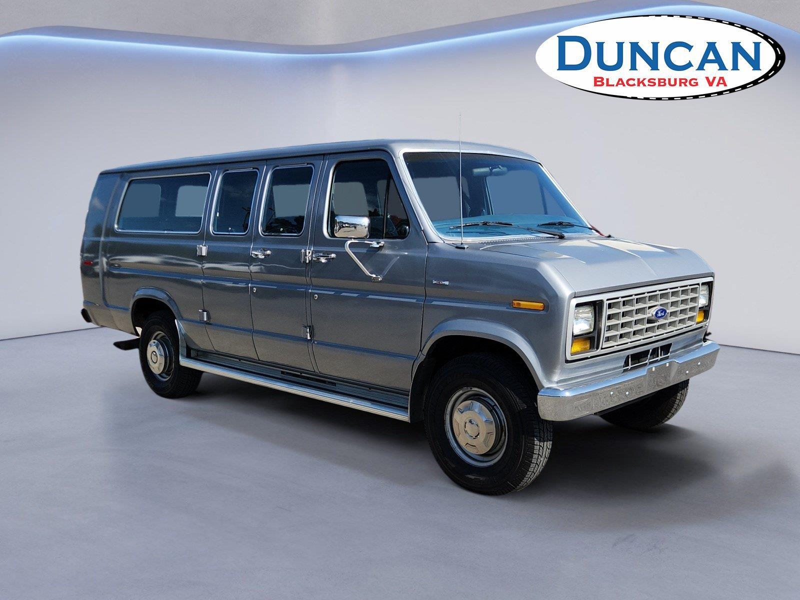 Gray 1988 Ford E-Series Van Rear-Wheel Drive