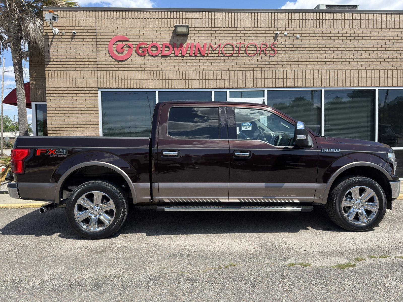 View vehicle photo 5