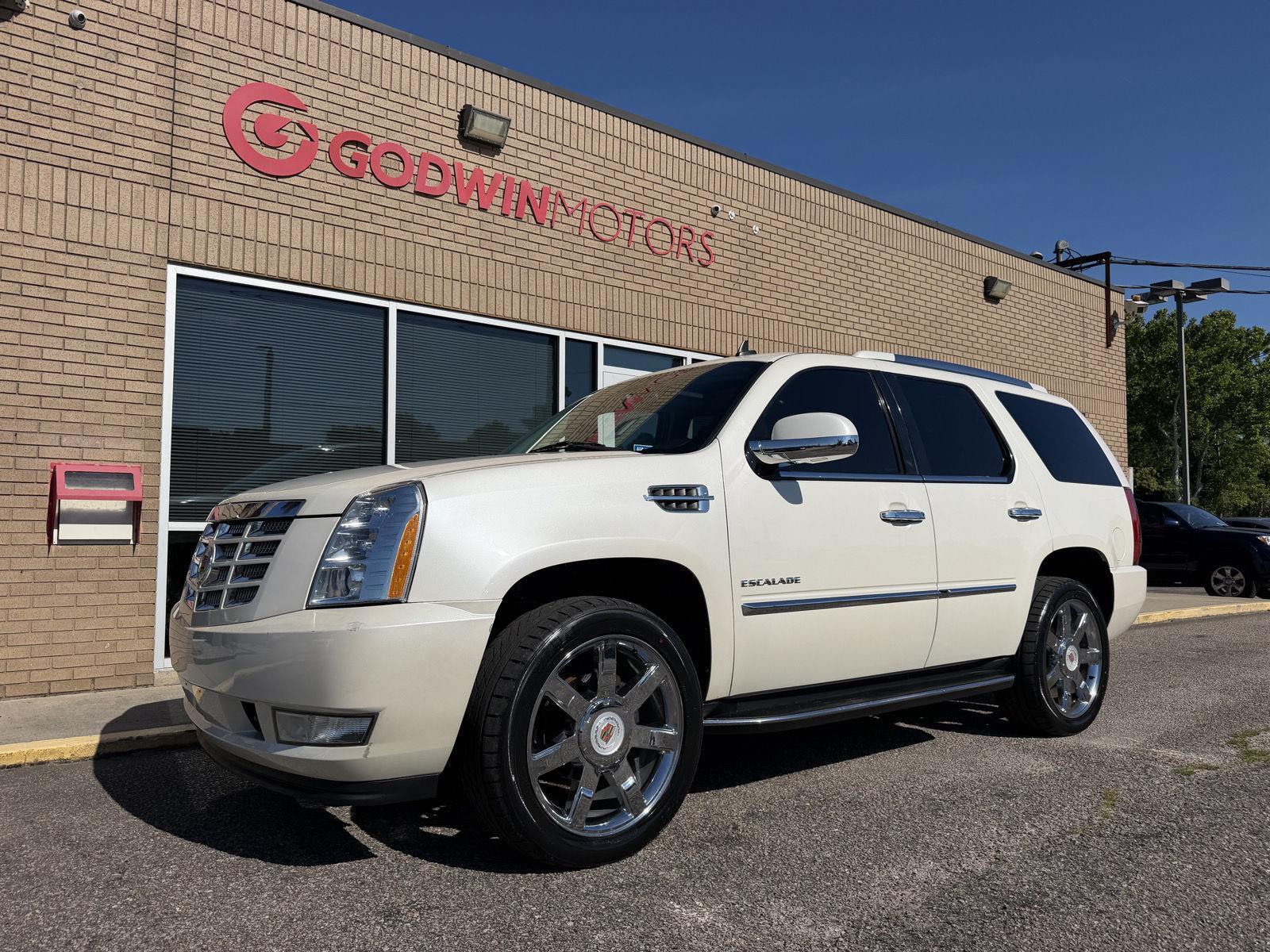 2014 Cadillac Escalade Luxury RWD