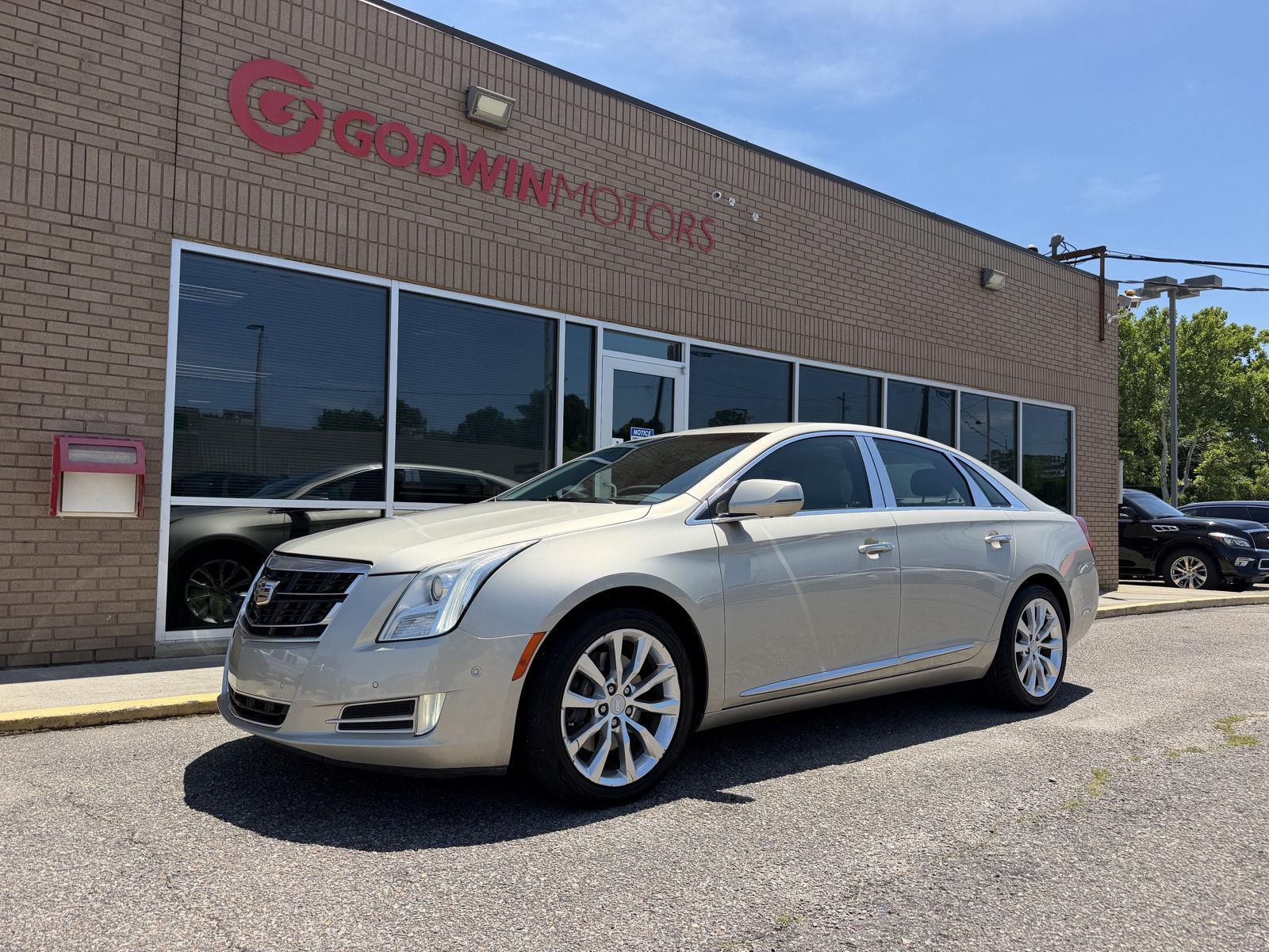 Silver Coast Metallic 2016 Cadillac XTS Sedan Front-Wheel Drive 6-Speed Automatic