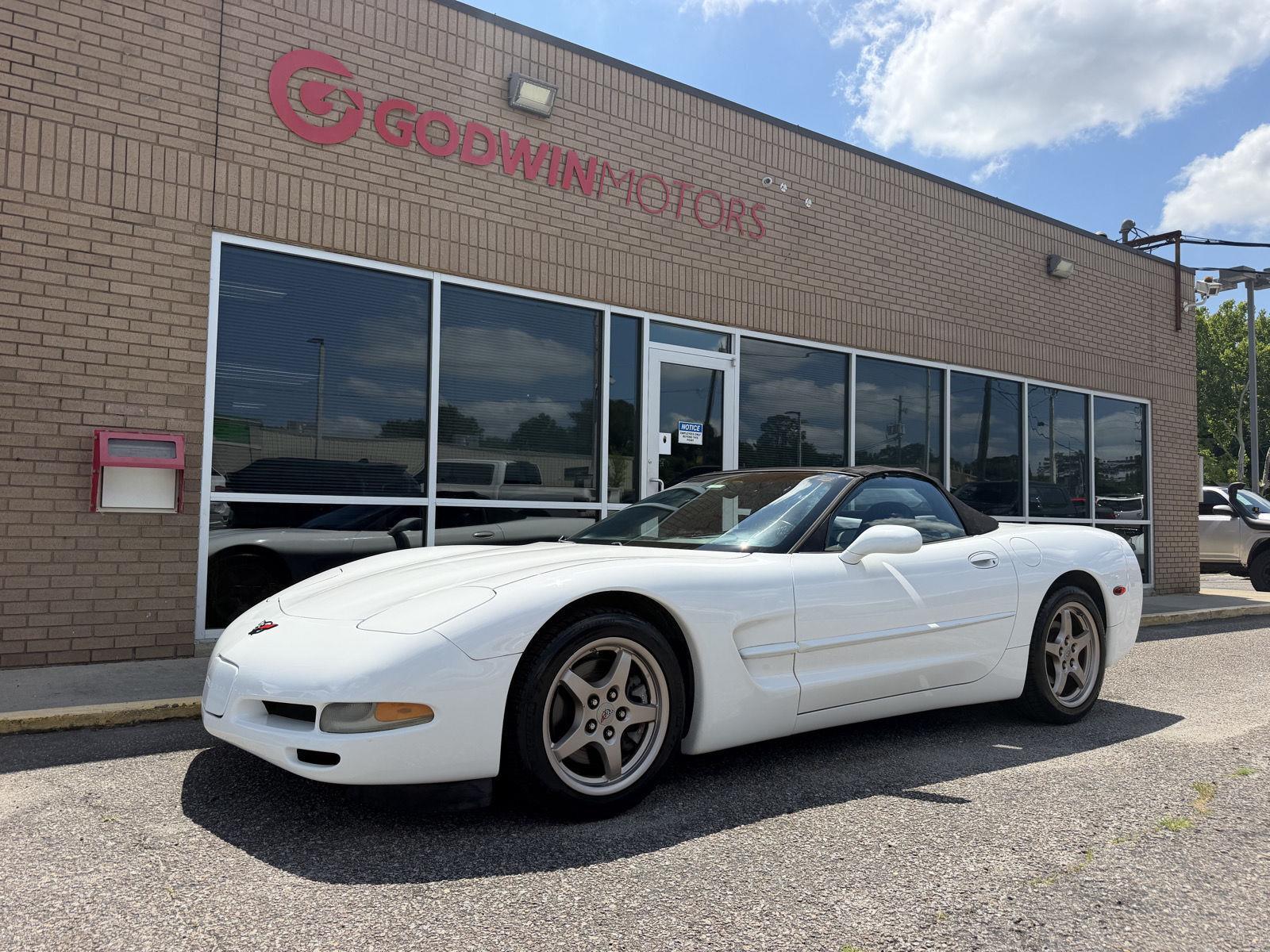  2004 Chevrolet Corvette Convertible RWD   