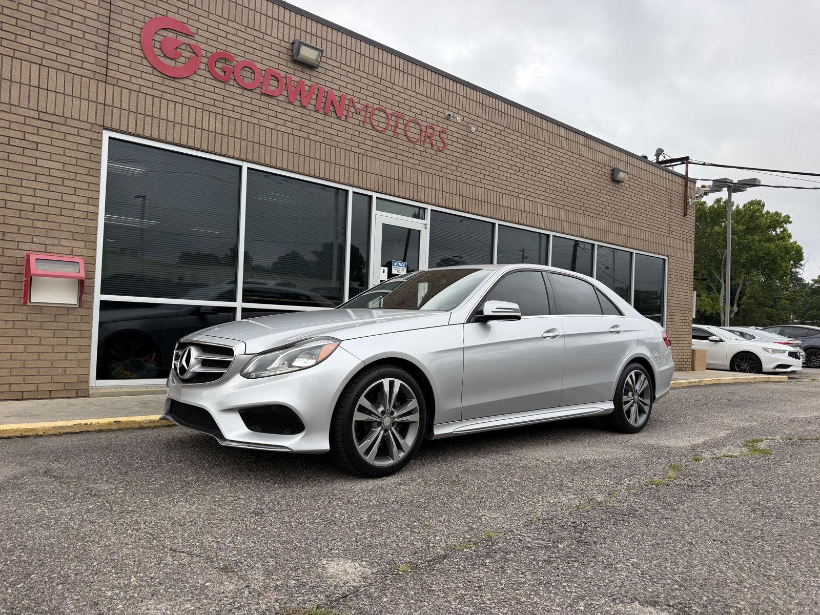 Iridium Silver Metallic 2016 Mercedes-Benz E-Class Sedan Rear-Wheel Drive Automatic