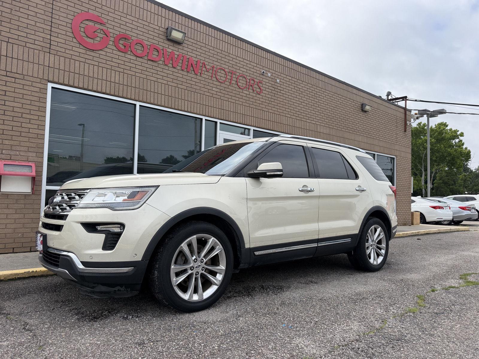 Gray (Platinum Dune Metallic Tri-Coat) 2018 Ford Explorer Limited SUV / Crossover Front-Wheel Drive 6-Speed Automatic