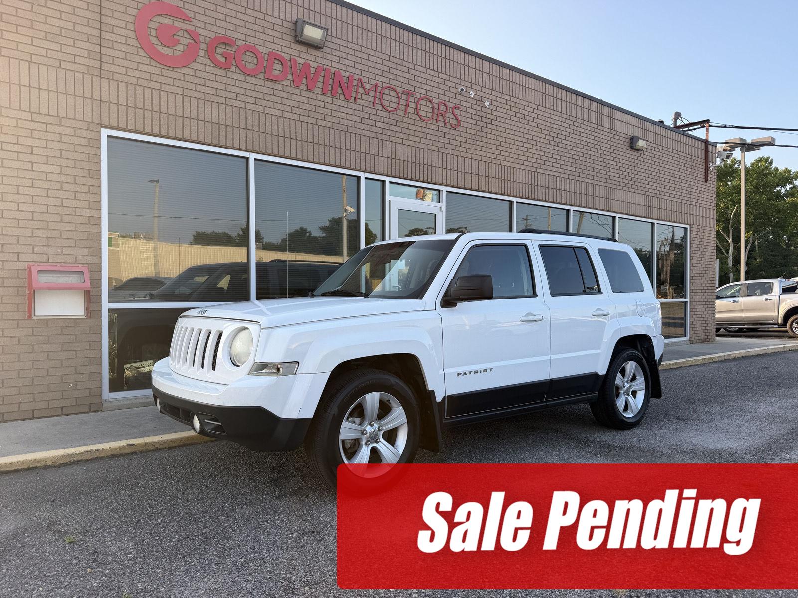 Bright White Clearcoat 2014 Jeep Patriot SUV / Crossover Front-Wheel Drive 6-Speed Automatic