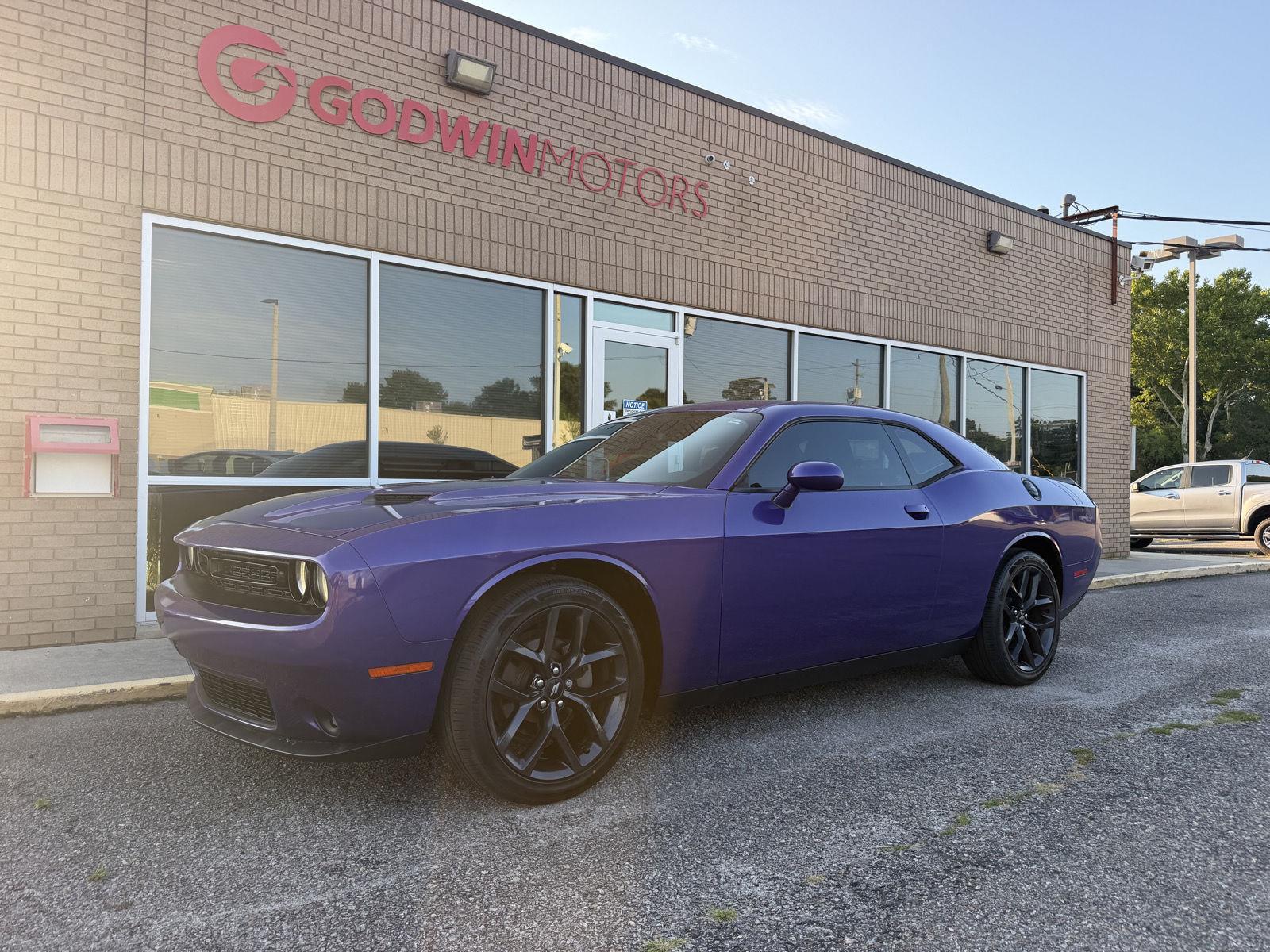 2019 Dodge Challenger SXT RWD