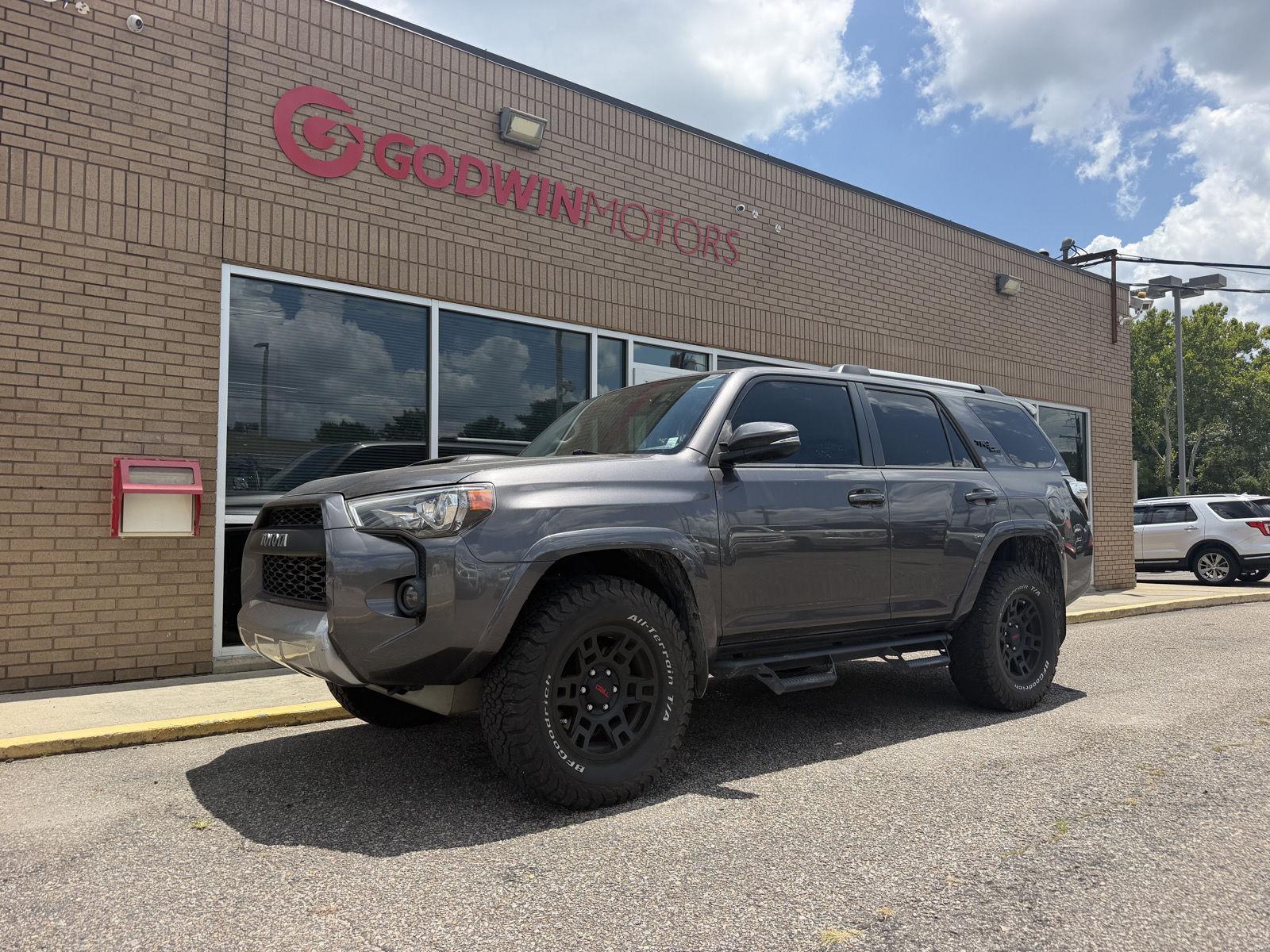 Magnetic Gray Metallic 2018 Toyota 4Runner SUV / Crossover Four-Wheel Drive Automatic
