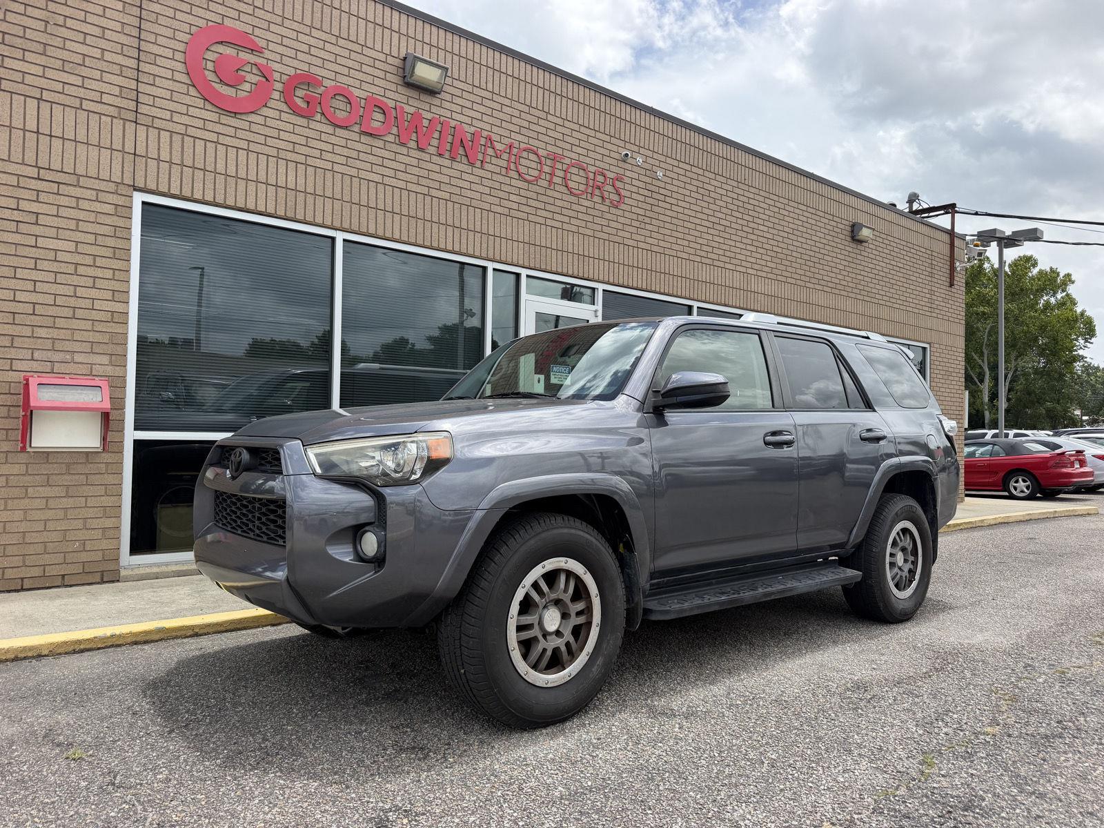 Magnetic Gray Metallic 2014 Toyota 4Runner SUV / Crossover 4X2 Automatic