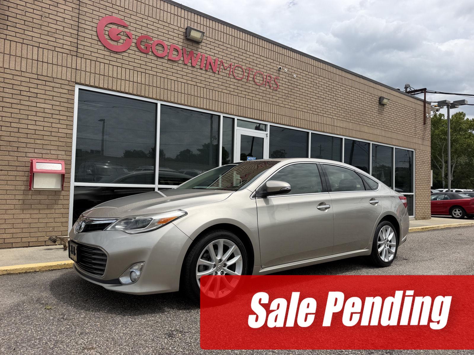 Champagne Mica 2013 Toyota Avalon Sedan Front-Wheel Drive 6-Speed Automatic