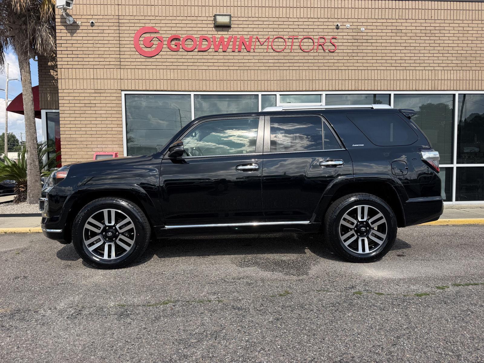 View vehicle photo 2