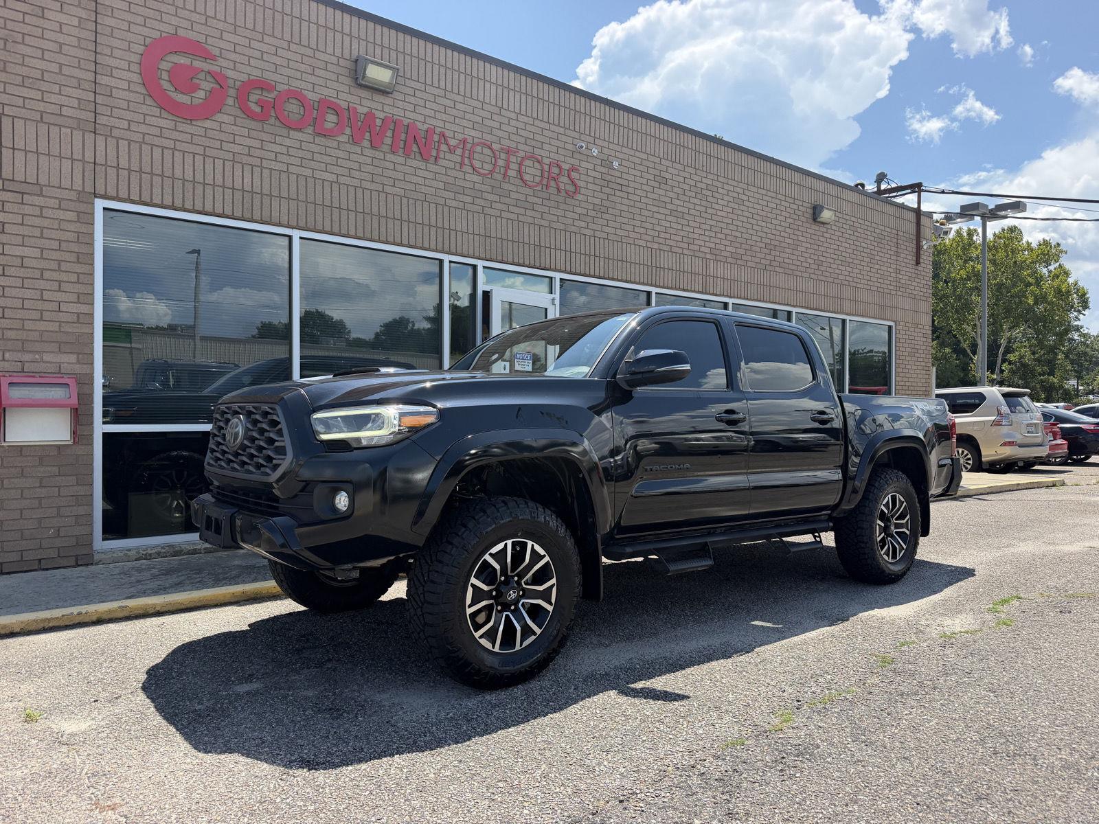 Midnight Black Metallic 2022 Toyota Tacoma Pickup Truck 4X2 Automatic